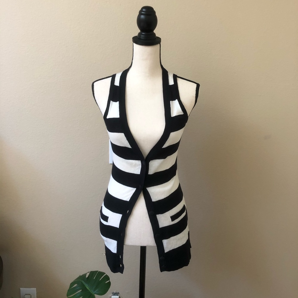 Stripe knit vest